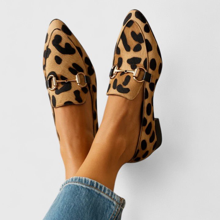Aireyah Loafers, set forfra