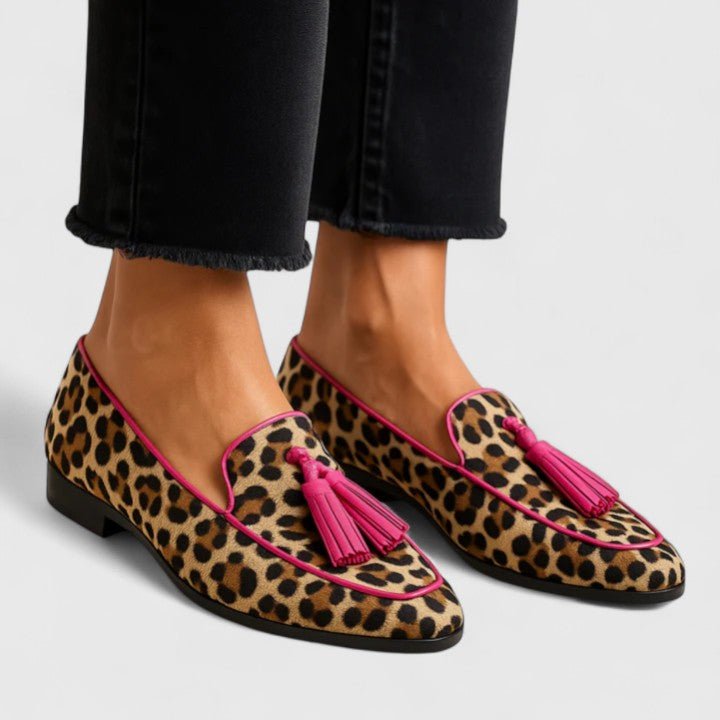 Trine Støttede loafers, set forfra